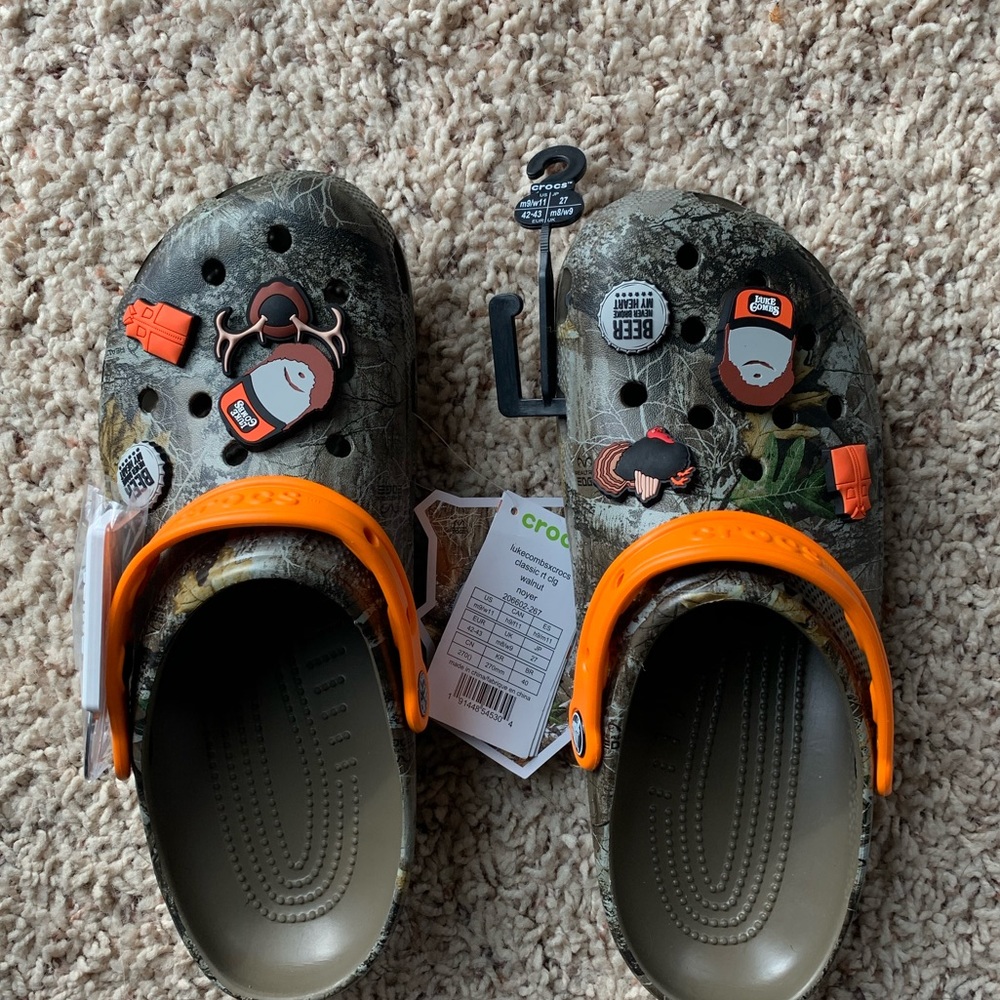 Limited Edition Luke Comb crocs w/ bottle opener